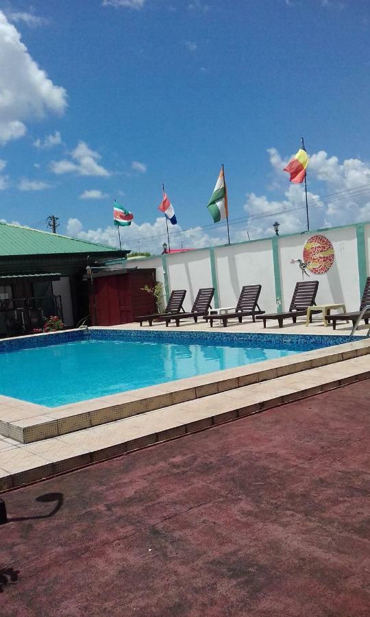 De Kolibrie Appartementen Paramaribo Exteriör bild